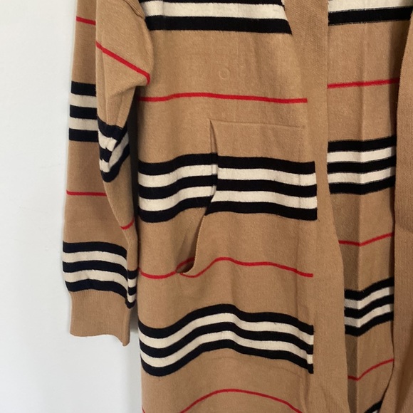 Women’s cardigan with hood, Medium size, W20.5, L30. - Picture 3 of 7